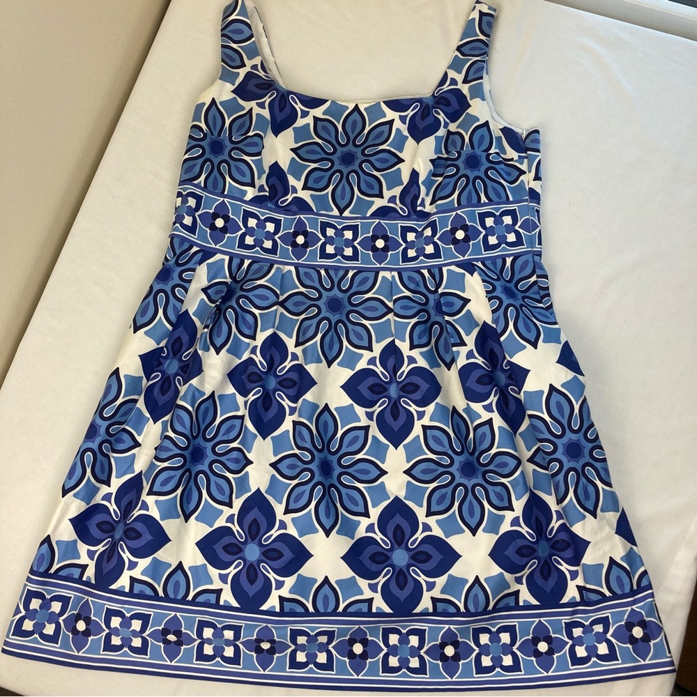 London Times square neck sleeveless dress with Pockets Woman 20